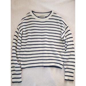 Urban Outfitters Sweater (small)